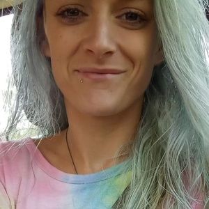 Meet your Posher, Kendra